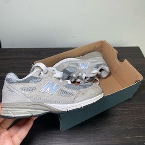 New Balance Kids' Light Gray Sneakers